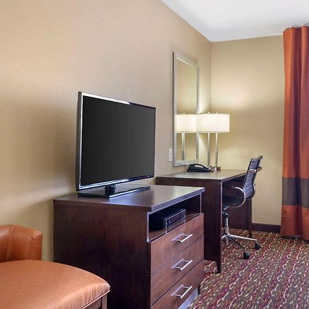 Comfort Inn & Suites Артижа Екстериор снимка
