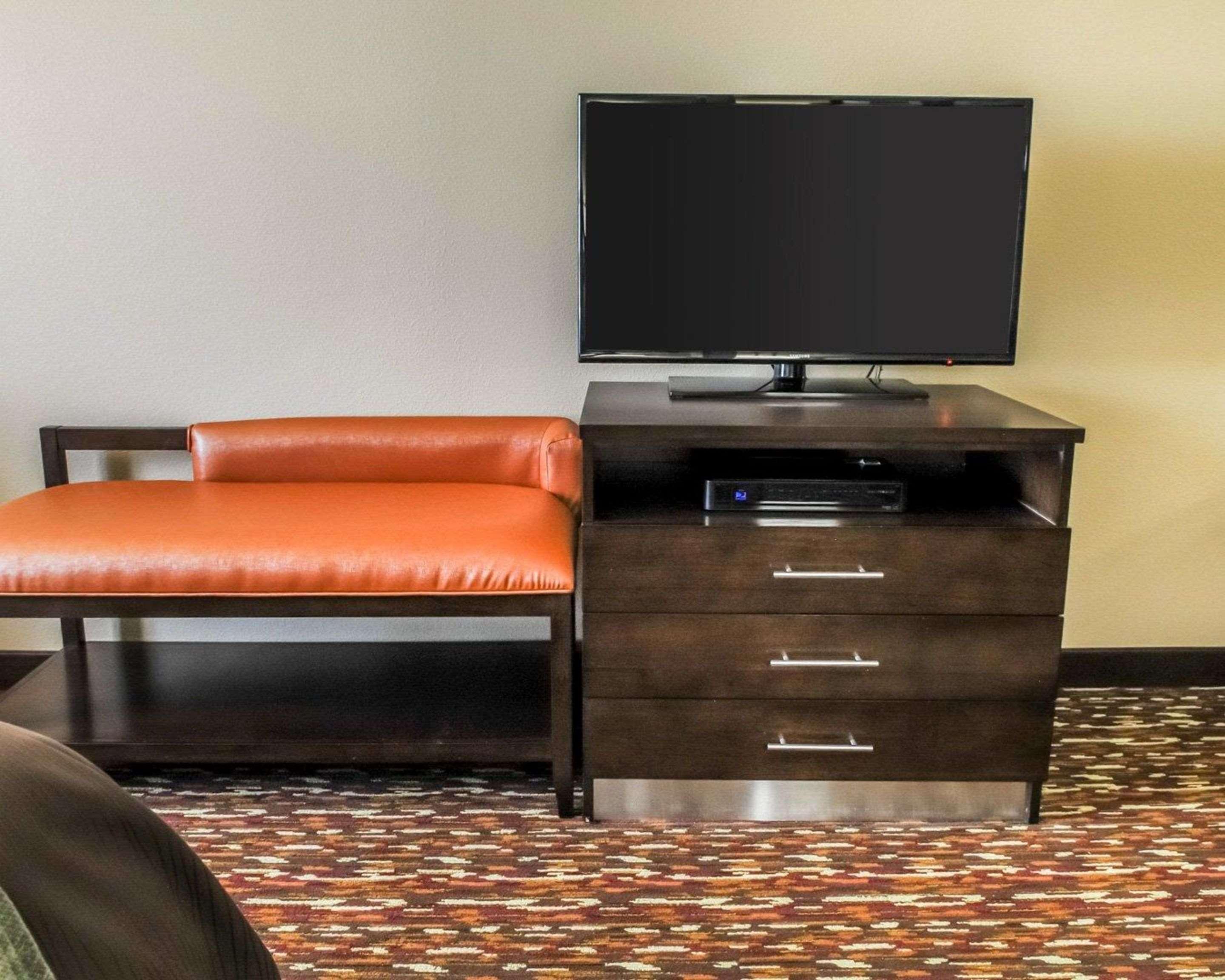 Comfort Inn & Suites Артижа Екстериор снимка