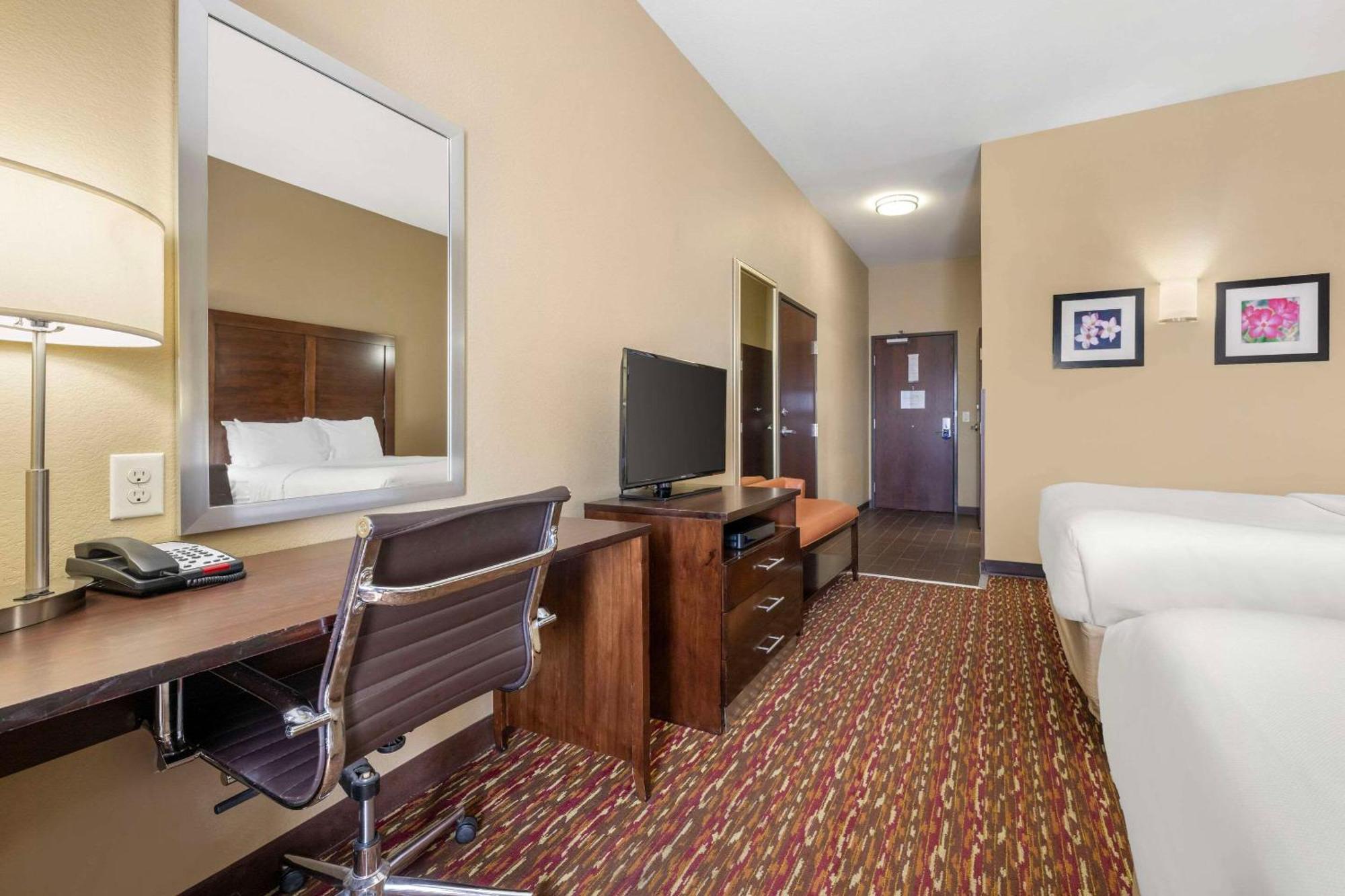 Comfort Inn & Suites Артижа Екстериор снимка