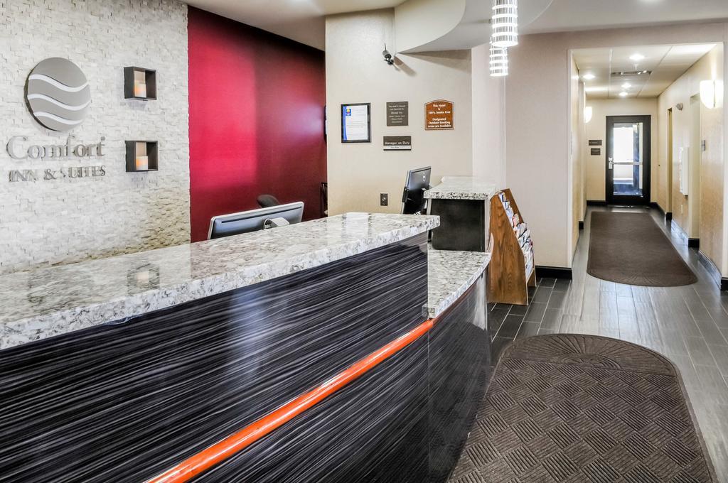 Comfort Inn & Suites Артижа Екстериор снимка
